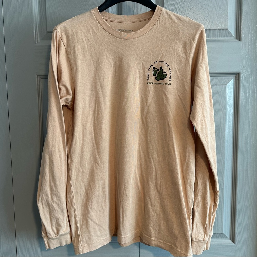 Keep It Wild Cactus Long Sleeve like new!